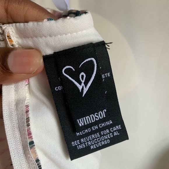 ❌SOLD❌Windsor Holland Strapless Floral Ball Gown Size 5 - Picture 13 of 16